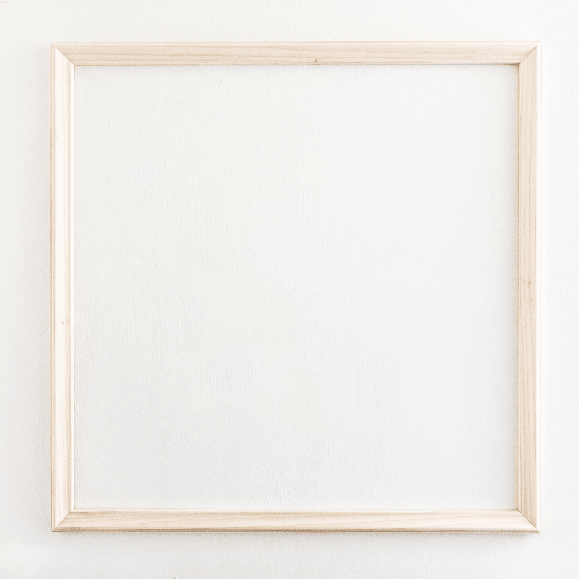https://luxe-architectural.com/cdn/shop/products/self-adhering-wall-moulding-wainscotting-panel-frames-485562_2048x.png?v=1700508212